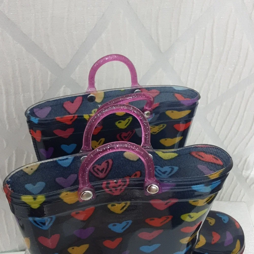 Magellan Outdoors Heart Pattern Rain Boots Size 3.